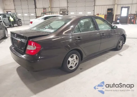 2002 Toyota Camry Le V6 z USA, uszkodzony, nr VIN 4T1BF32K82U526407